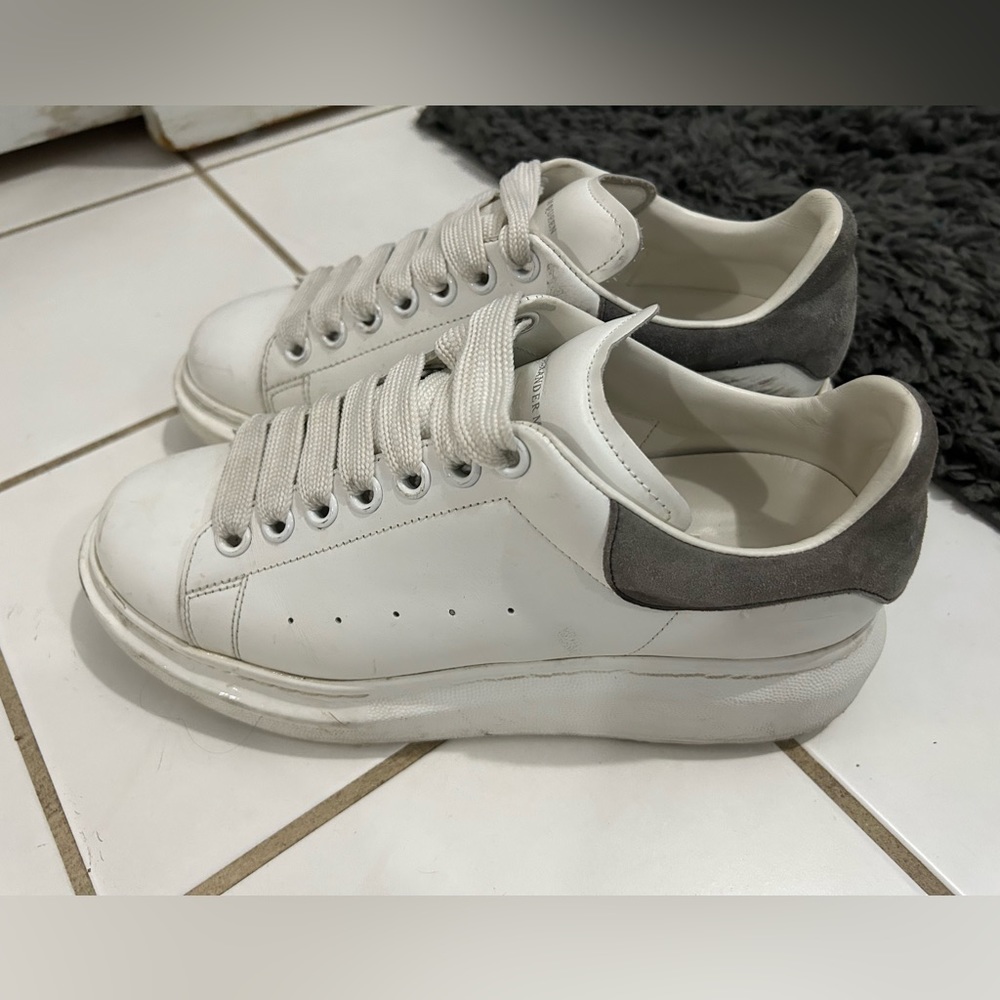 Alexandra McQueen sneakers size 38eu white and gray